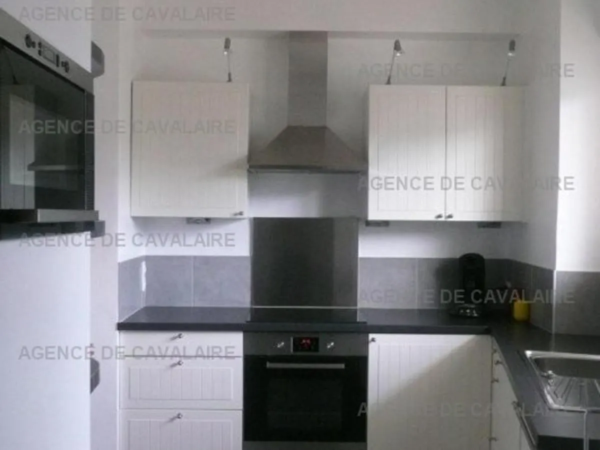 Appartement T3 Centre-Ville: Balcon, Ascenseur, 2 Chambres, Equipe, Capacite 6 Personnes - Fr-1-100-217 Cavalaire-sur-Mer 0*,  Frankrike